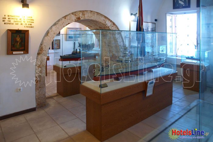 Αίθουσα του Ναυτικού Μουσείου Κρήτης