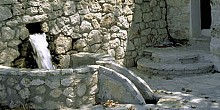Διαδρομή στη βρύση Αντελικού στο Σύβρο Διαδρομή στη βρύση Αντελικού στο Σύβρο
